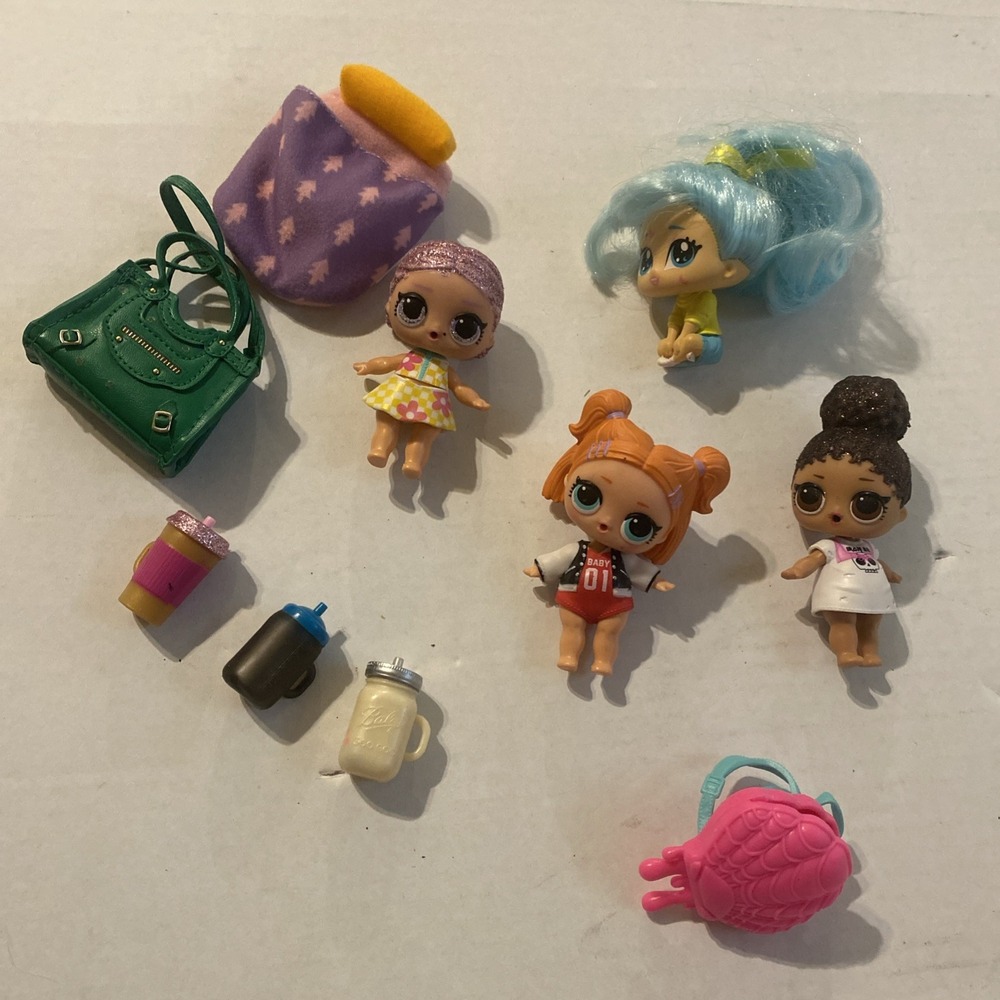 4 LoL Surprise Dolls Pre-owned Plus Accessories